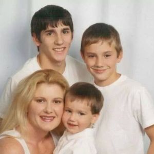 Meet your Posher, Cecilia